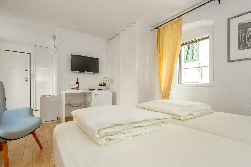 Guesthouse Imperator Спліт Екстер'єр фото